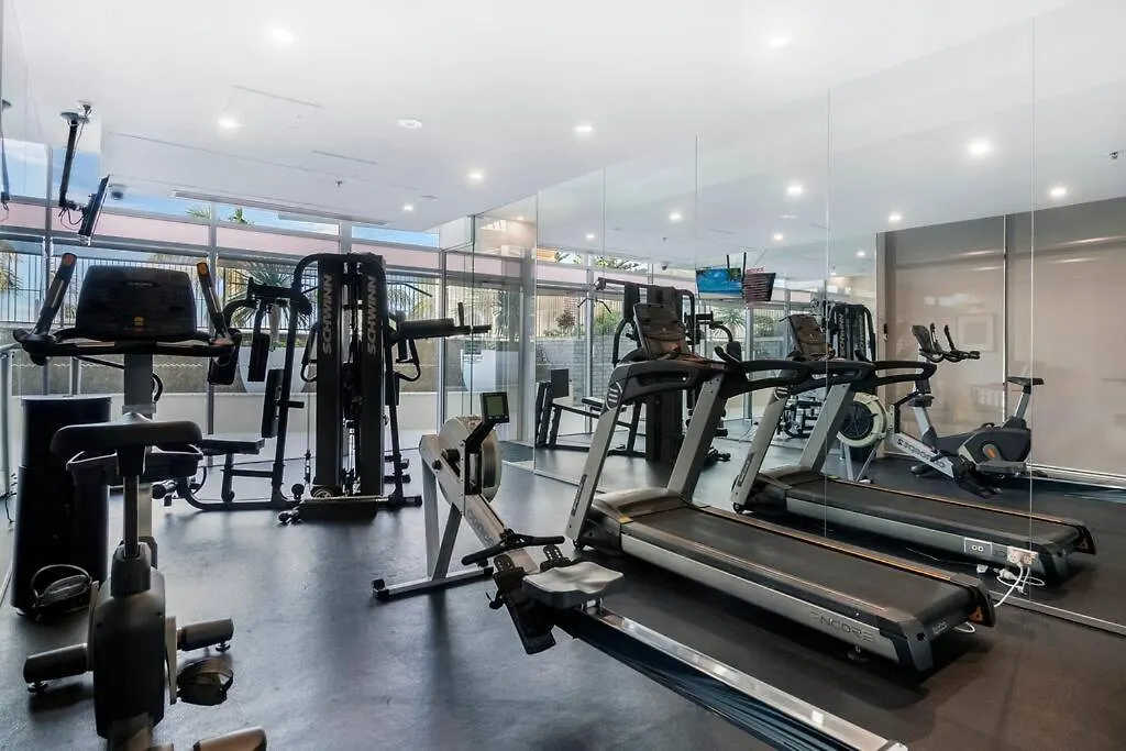 Exceptional Luxury ~ Broadwater Beauty ~ Free Parking ~ Top Location Gold Coast Apartamento