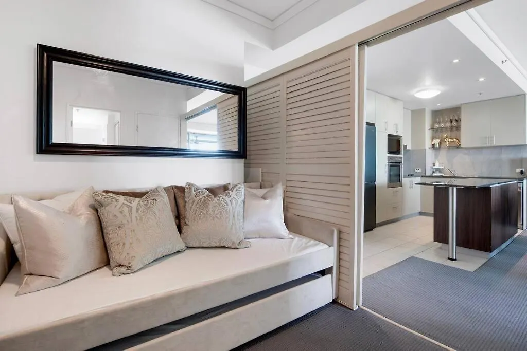 גולד קוסט Exceptional Luxury ~ Broadwater Beauty ~ Free Parking ~ Top Location 0*, גולד קוסט